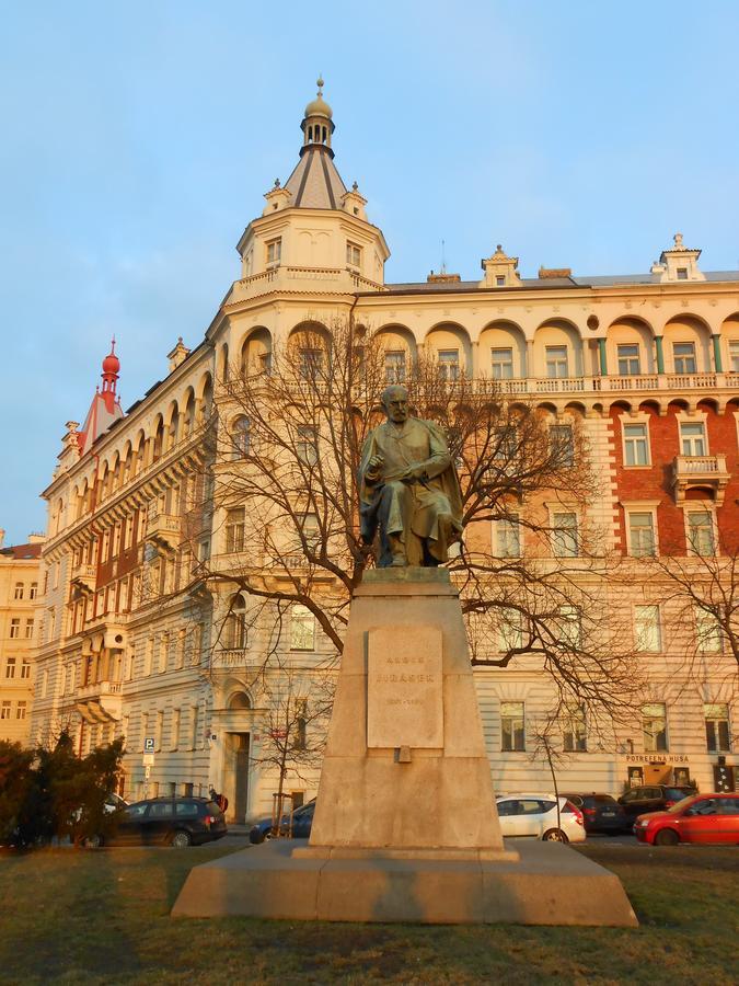 The Palace Suites And Apartments Praga Zewnętrze zdjęcie