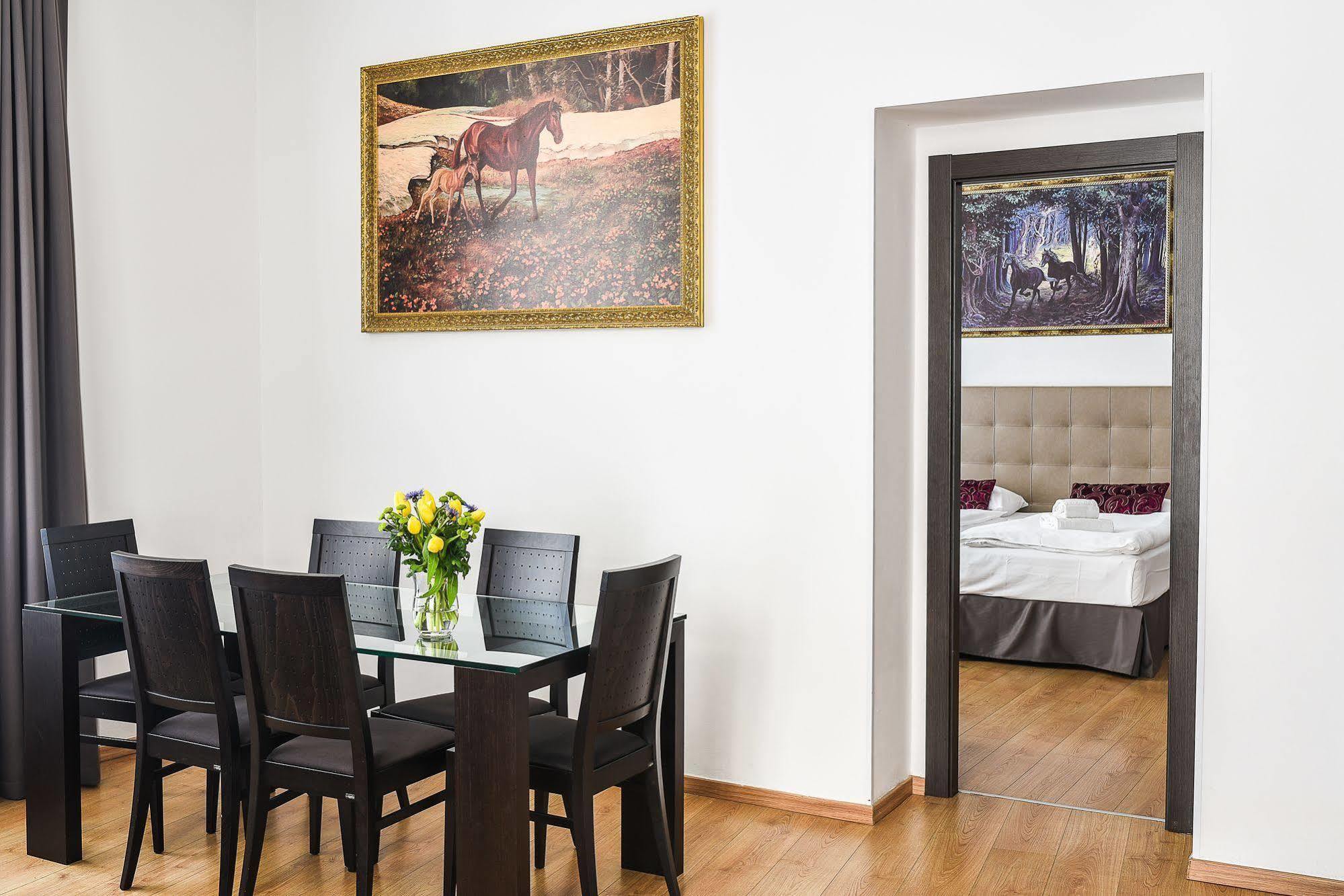 The Palace Suites And Apartments Praga Zewnętrze zdjęcie