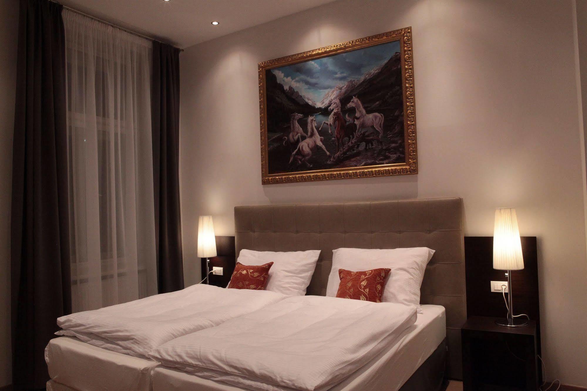 The Palace Suites And Apartments Praga Zewnętrze zdjęcie
