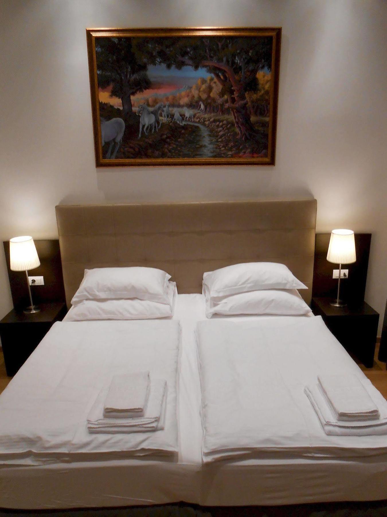 The Palace Suites And Apartments Praga Zewnętrze zdjęcie